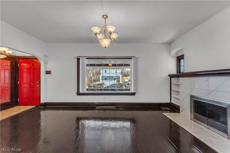 11806 Farringdon Avenue, Cleveland, OH - Photo 5