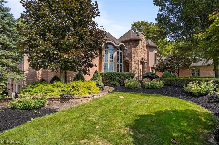 3783 Pioneer Trail, Mantua, OH - Photo 3