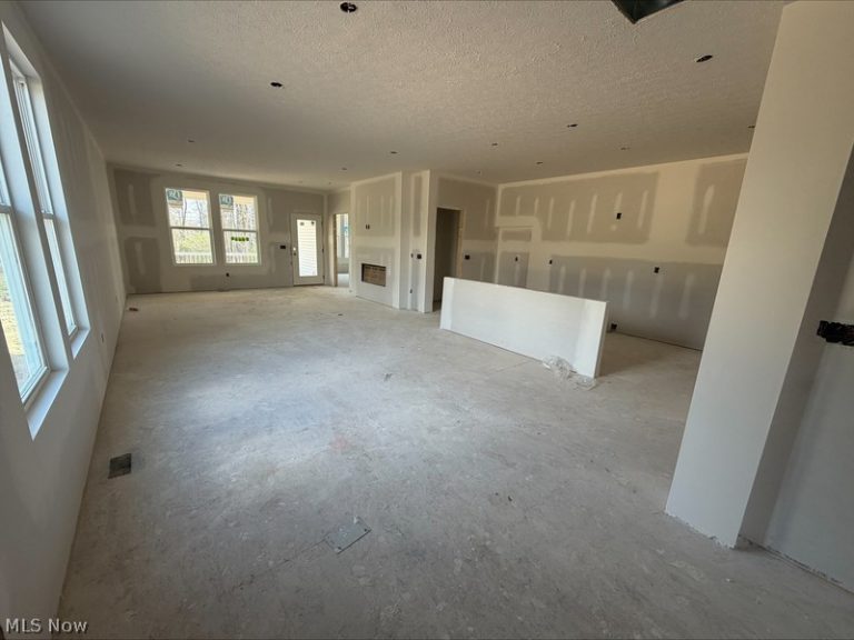 2073 Glenmont Drive, Brunswick, OH - Photo 3