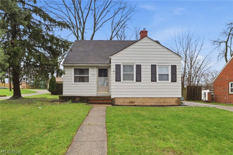 6703 Theota Avenue, Parma, OH, 44129