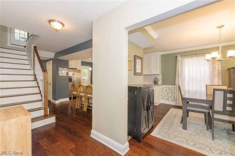 18707 Scottsdale Boulevard, Shaker Heights, OH - Photo 8