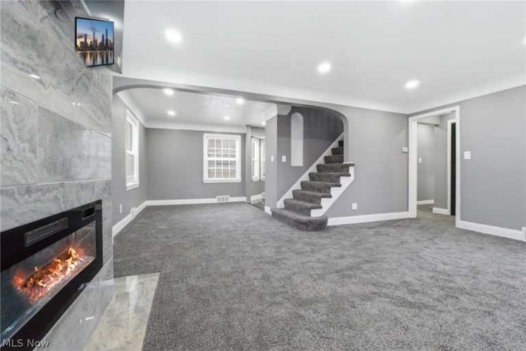 3153 Becket Road, Cleveland, OH - Photo 8