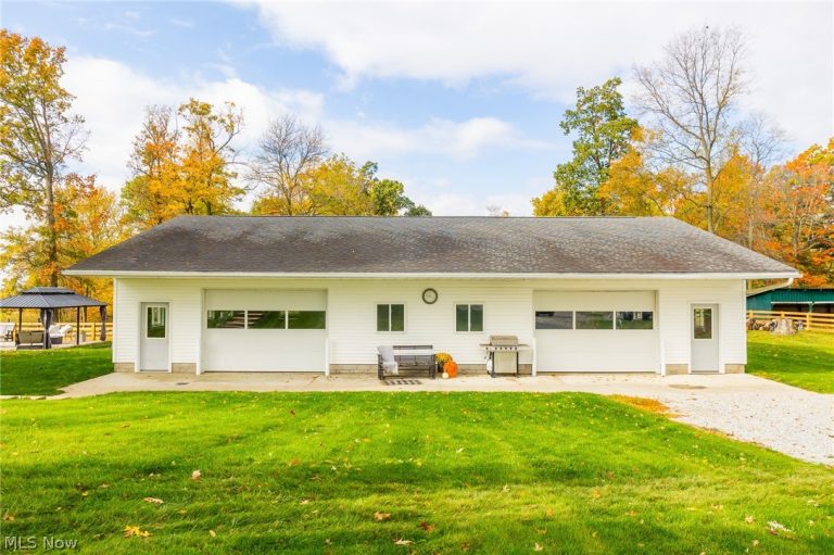 8383 Hoy Road, Fredericksburg, OH - Photo 4