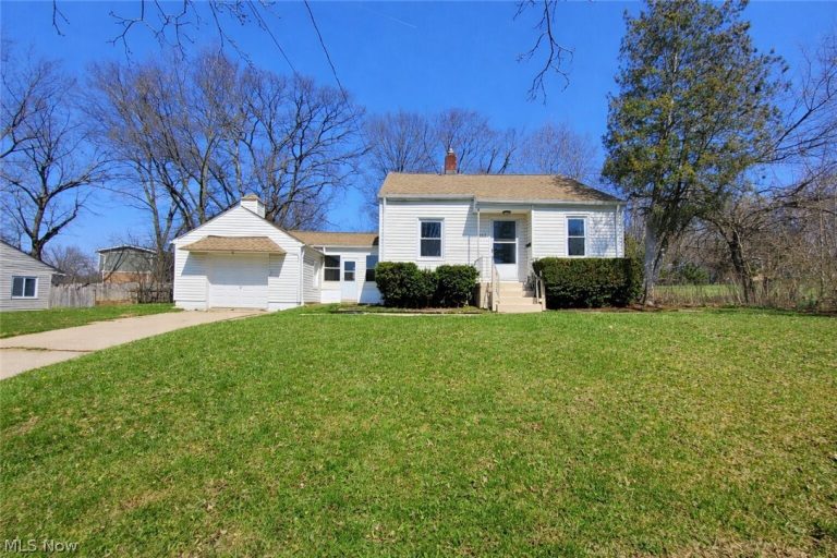 923 Russell Avenue, Akron, OH, 44307