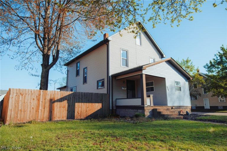 935 Front Street, Dover, OH - Photo 2