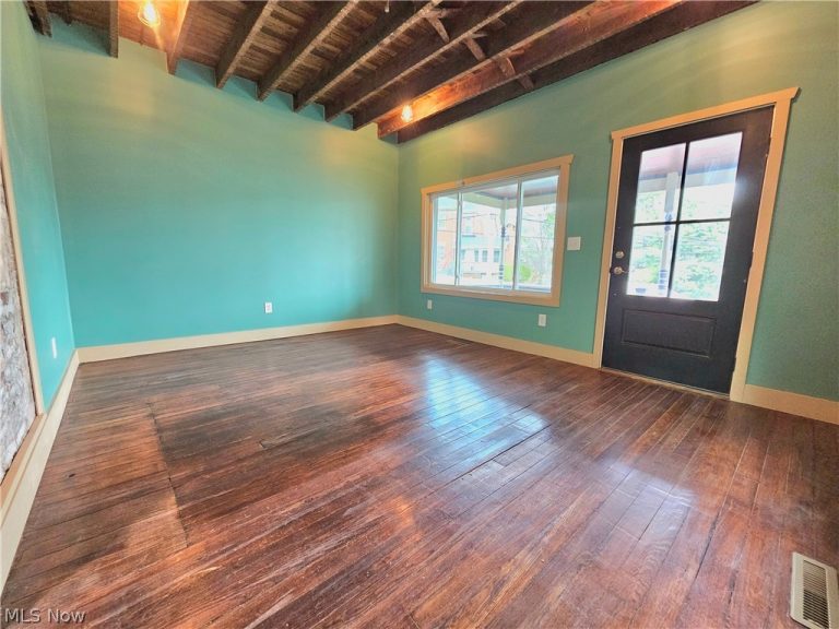 111 Vine Street, Marietta, OH - Photo 5