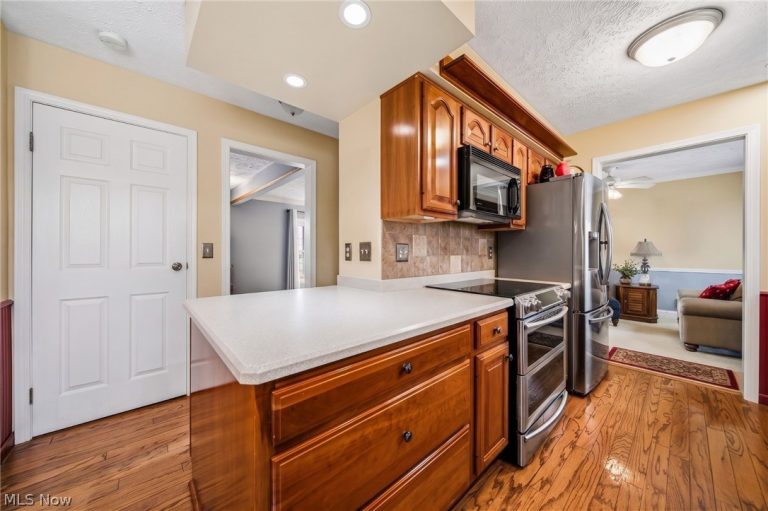 7731 Ohio Street, Mentor, OH - Photo 6