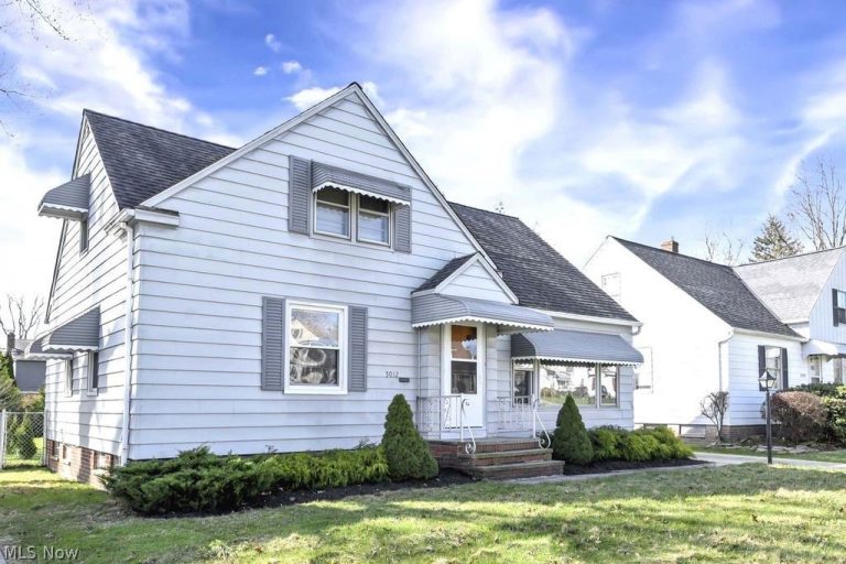 5012 Barton Road, Lyndhurst, OH, 44124