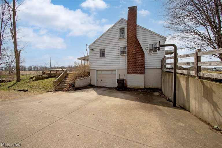 3682 Blachleyville Road, Wooster, OH - Photo 2