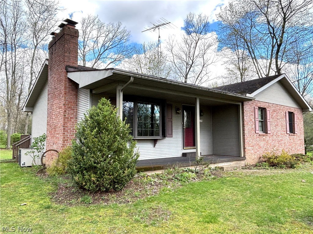 42900 Woodvale Lane, Columbiana, OH