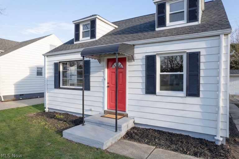 14732 Grapeland Avenue, Cleveland, OH - Photo 3