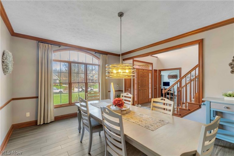 32811 Saint James Trail, Avon, OH - Photo 8