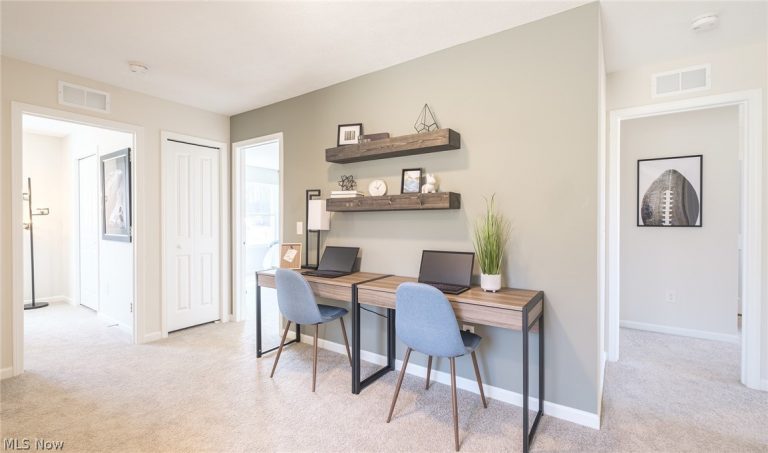 424 Honeycrisp Drive, Louisville, OH - Photo 6