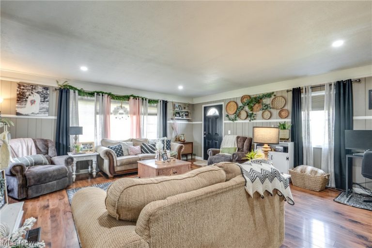 4943 Martin Drive, East Sparta, OH - Photo 4