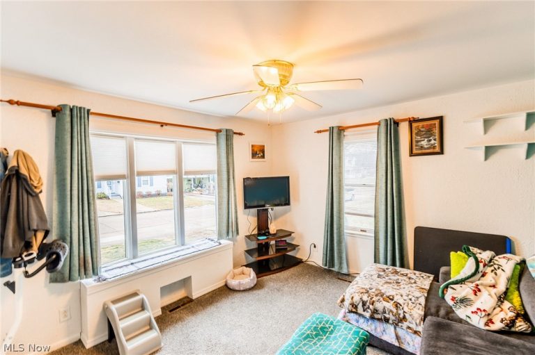 107 37th Street, Vienna, WV - Photo 4