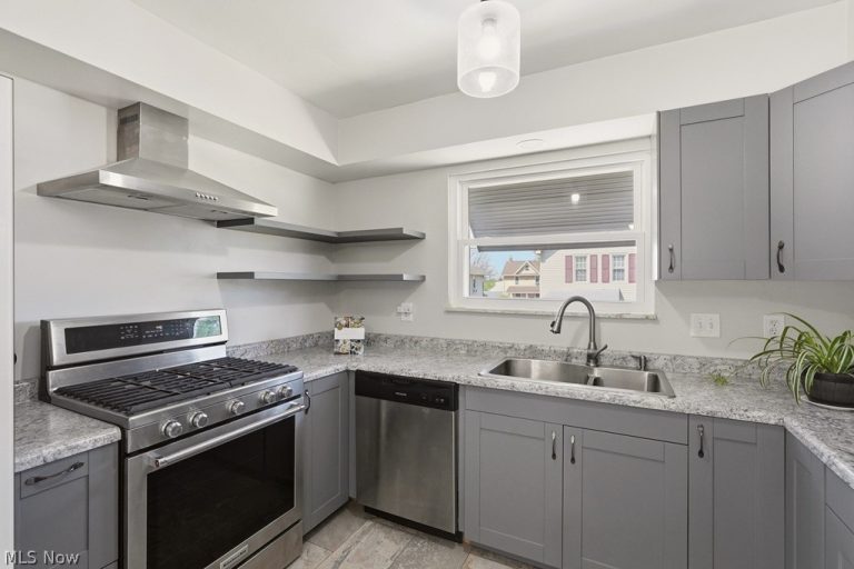 1762 Underwood Street, Cuyahoga Falls, OH - Photo 5