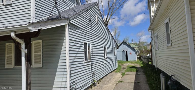 13304 Wilton Avenue, Cleveland, OH - Photo 2