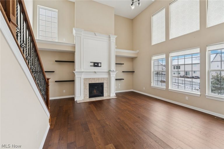 866 Somerby Circle, Uniontown, OH - Photo 4