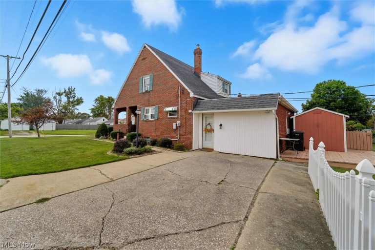1811 30th Street, Ashtabula, OH - Photo 3