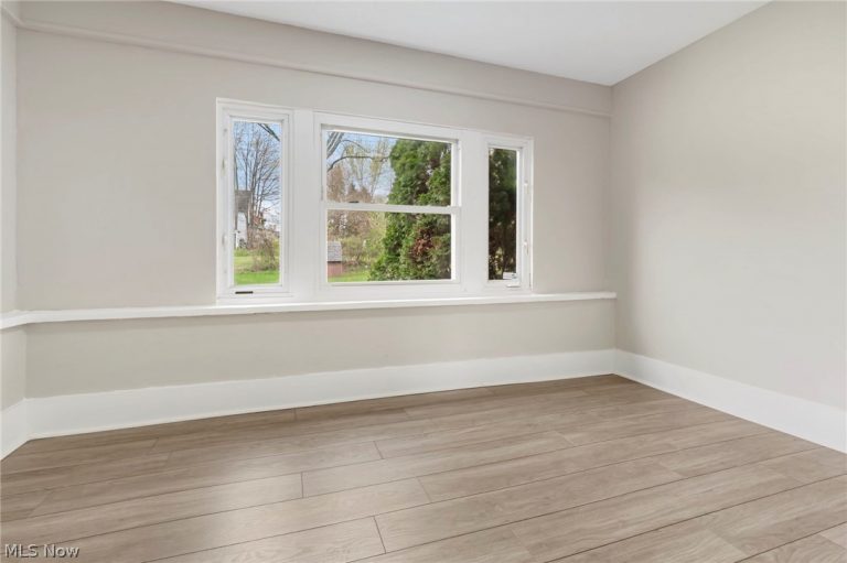 1308 Laiblin Place, Canton, OH - Photo 6