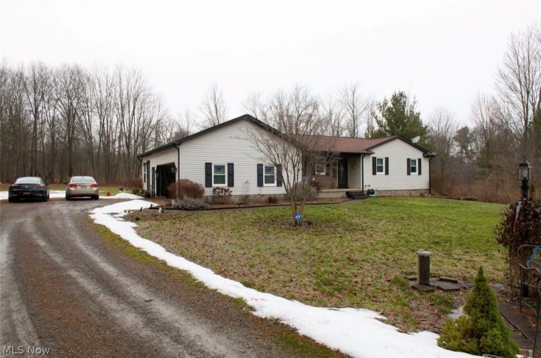6060 Raccoon, Canfield, OH - Photo 4