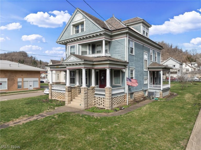 894 National Road, Bridgeport, OH, 43912
