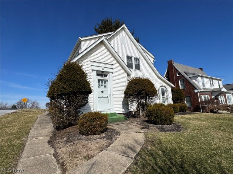211 Main Street, St Clairsville, OH, 43950