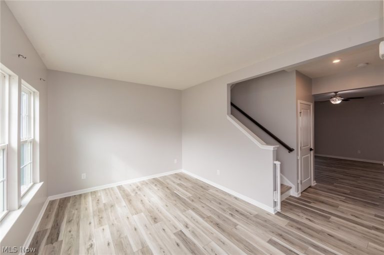 6394 Hooper Drive, Medina, OH - Photo 5