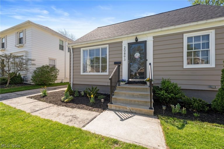 20893 Belvidere Avenue, Fairview Park, OH - Photo 4