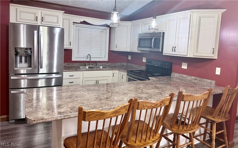 138 Lawnview Drive, New Cumberland, WV - Photo 6