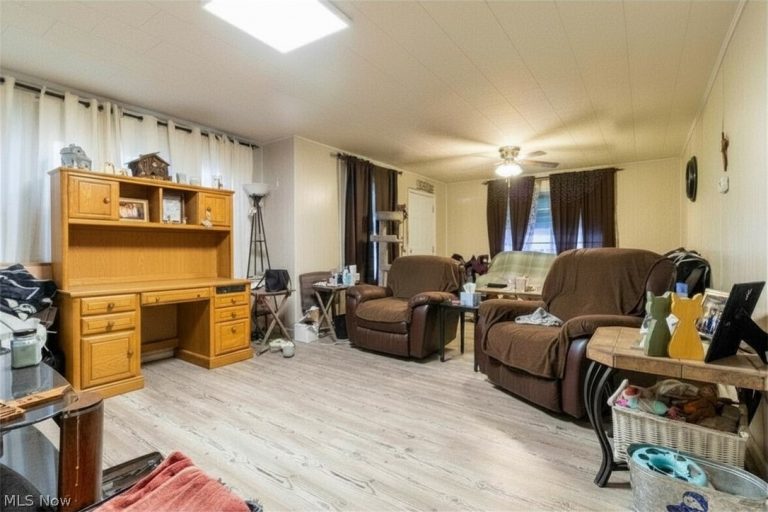 3892 Highland Avenue, Shadyside, OH - Photo 6