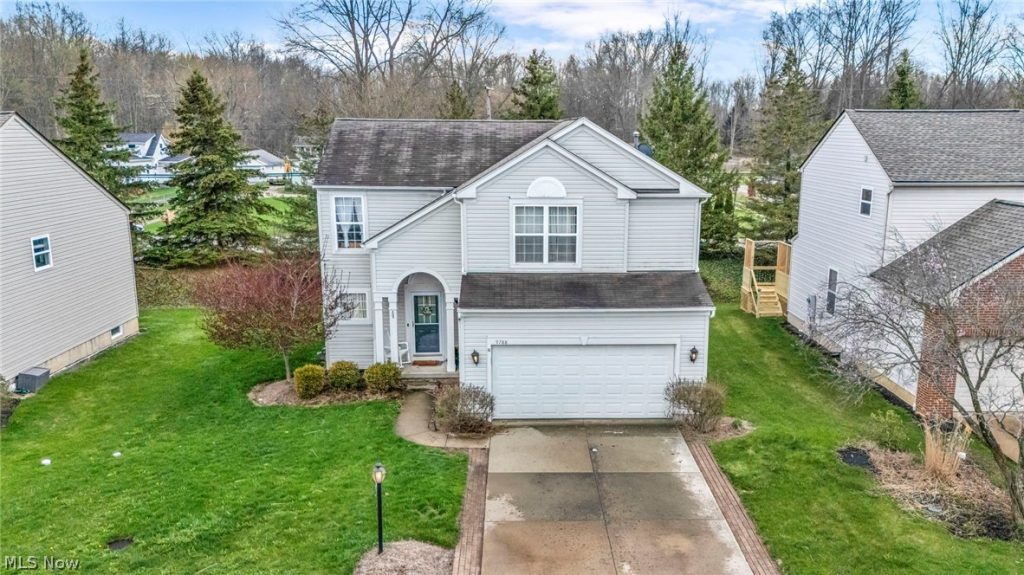 9788 Nicole Lane, Olmsted Twp, OH