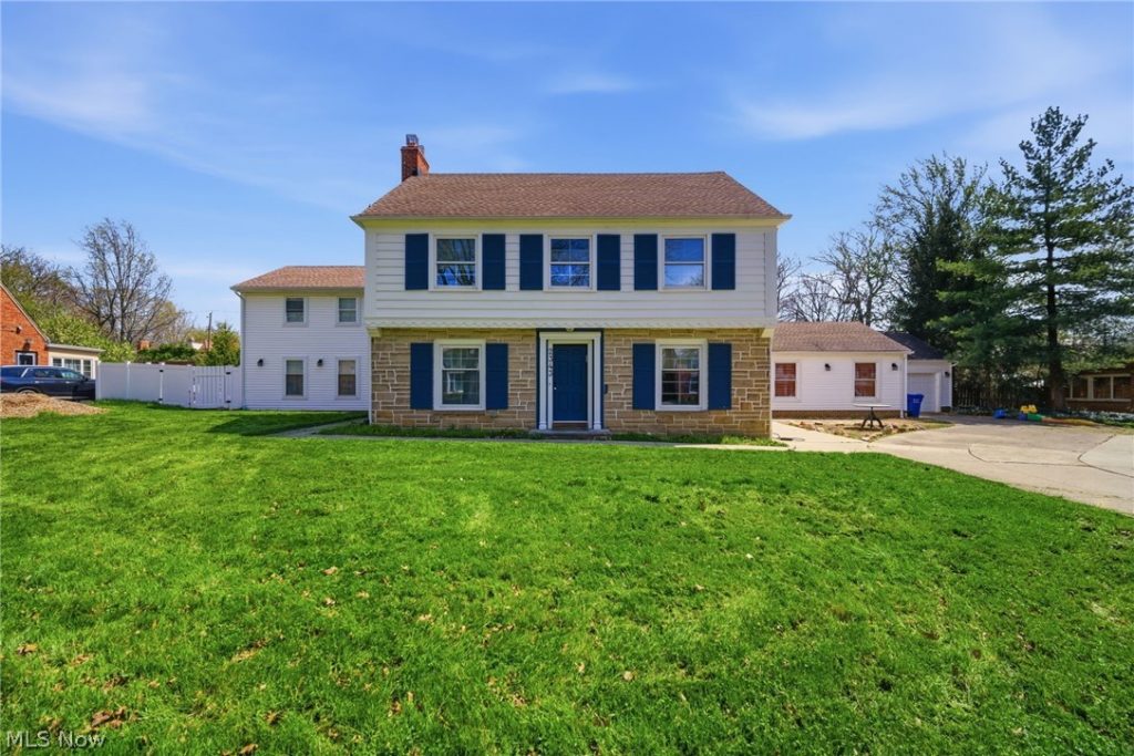 2343 Miramar Boulevard, University Heights, OH
