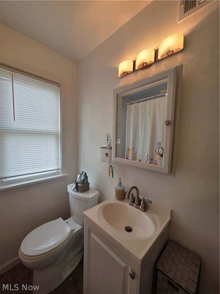 1334 346th Street, Eastlake, OH - Photo 8