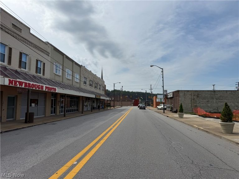 3236 Main Street, Weirton, WV - Photo 5