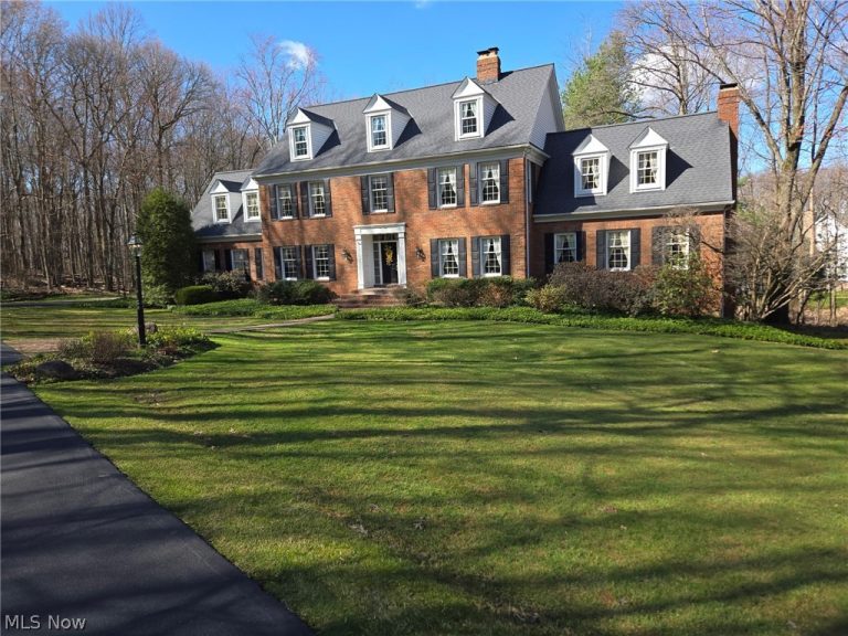 9230 Amber Wood Drive, Kirtland, OH, 44094
