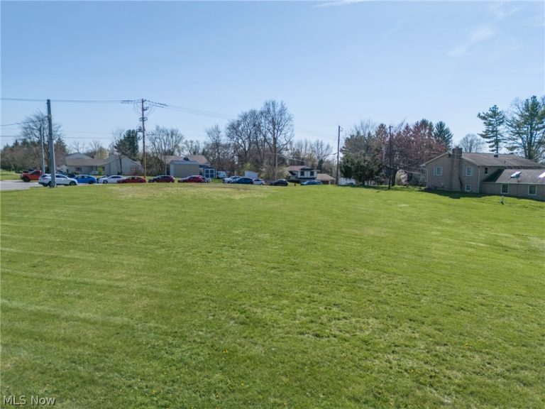 7395 Market Avenue, North Canton, OH - Photo 3