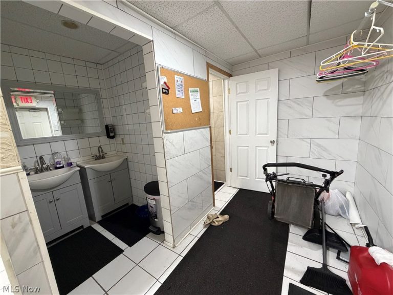 1300 7th Street, Canton, OH - Photo 5