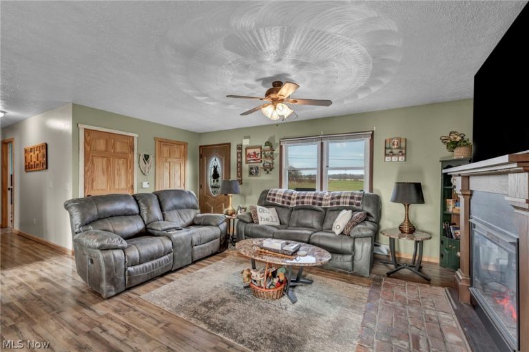 1540 Cinnamon Drive, West Salem, OH - Photo 3