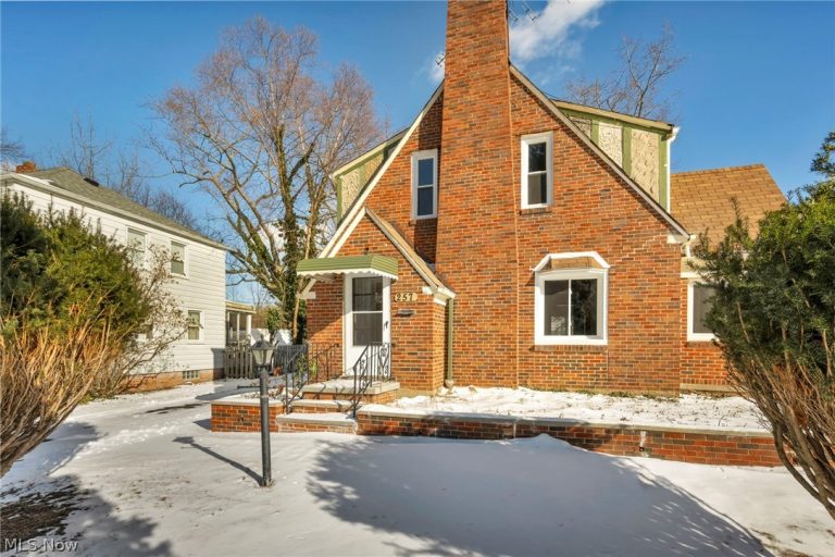 257 270th Street, Euclid, OH - Photo 3