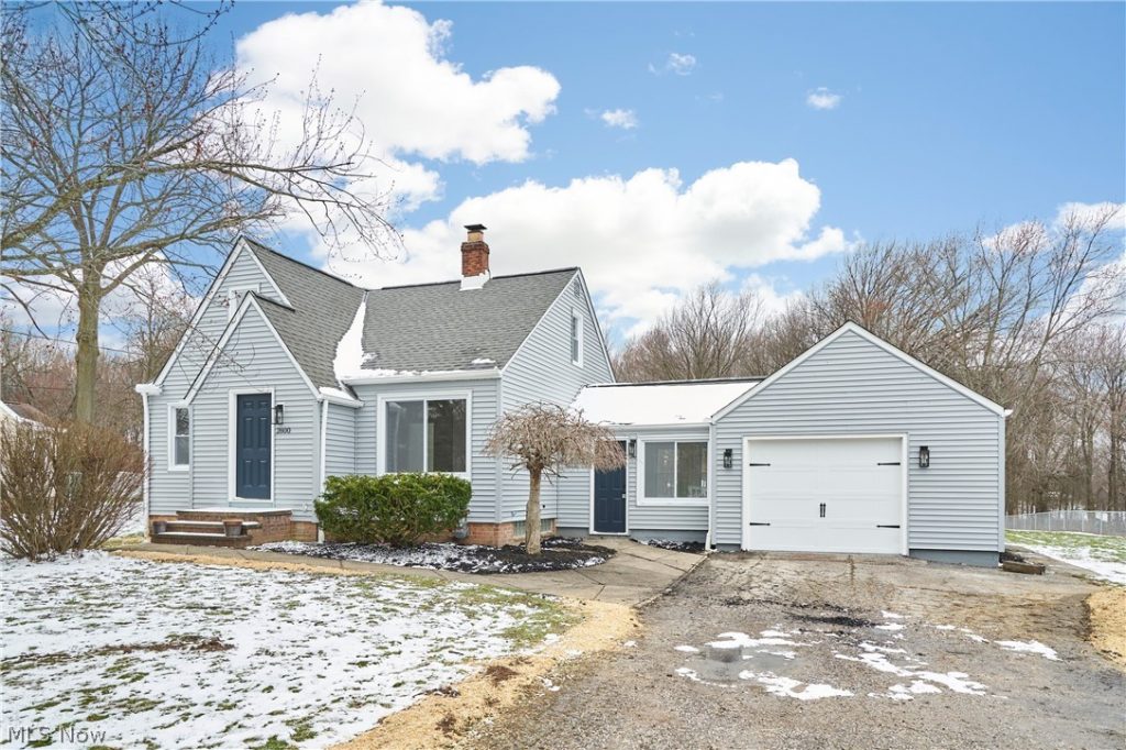 2800 Stark Drive, Willoughby Hills, OH