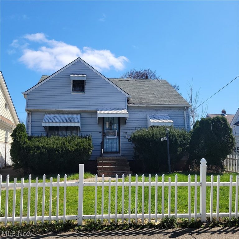 3709 106th Street, Cleveland, OH - Photo 2
