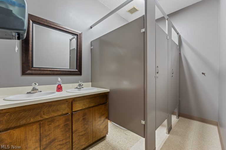 2425 Medina Road #120, Medina, OH - Photo 8