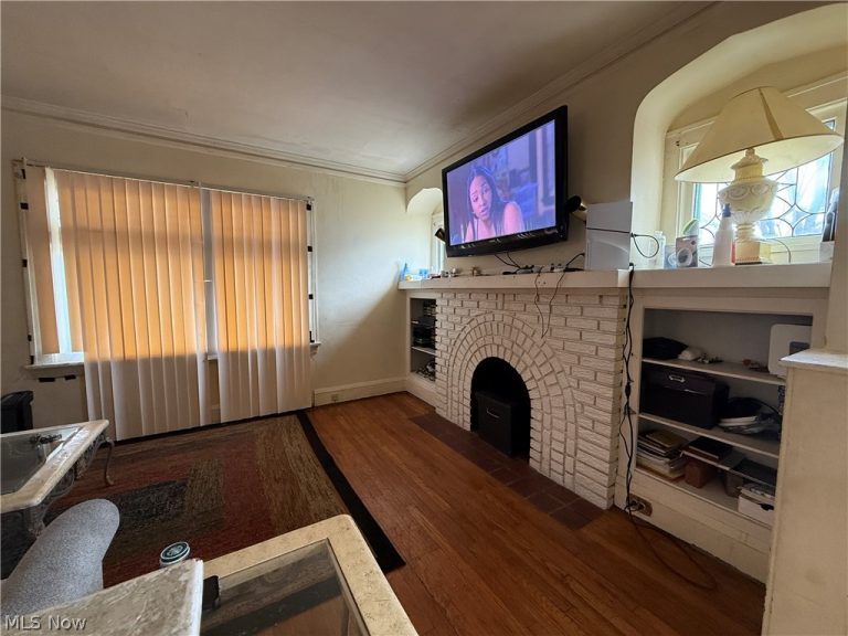 14202 Glendale Avenue, Cleveland, OH - Photo 6