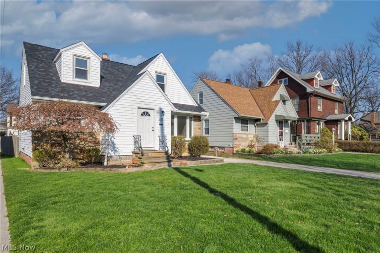 161 216th Street, Euclid, OH - Photo 2