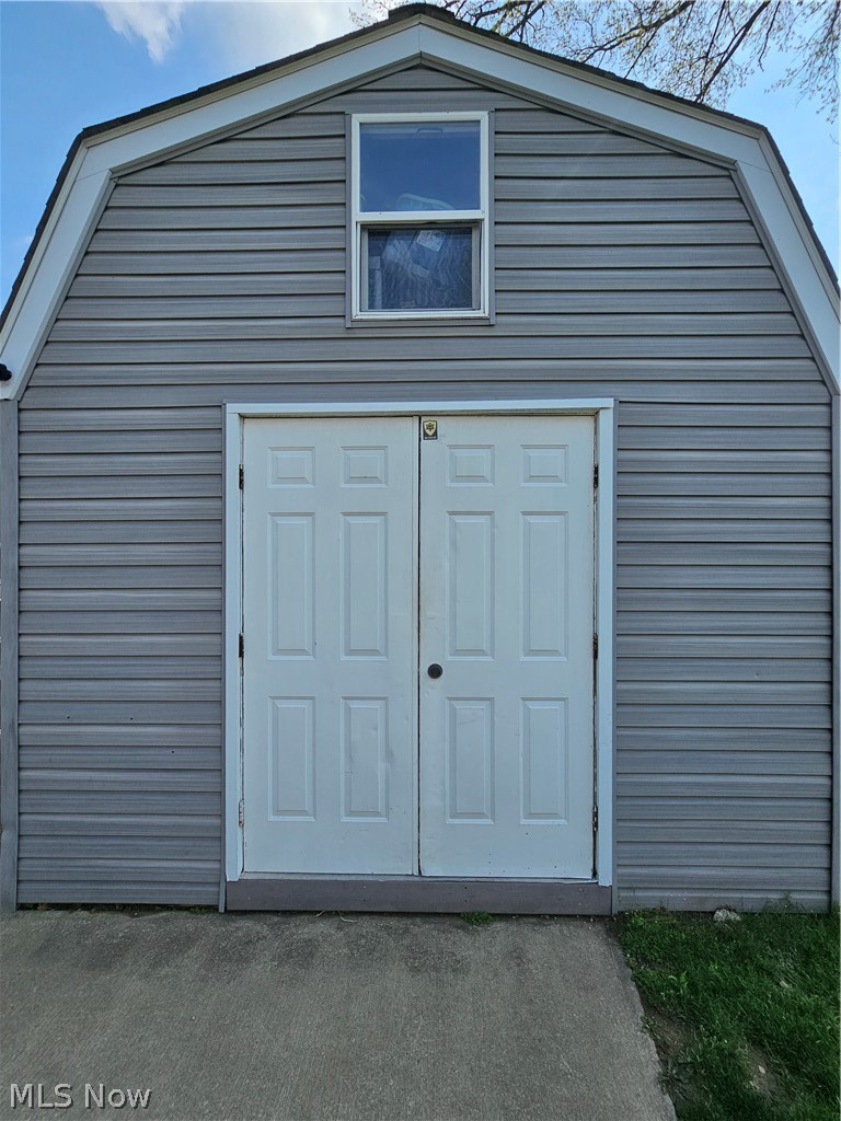 1609 37th Street, Lorain, OH - Photo 8