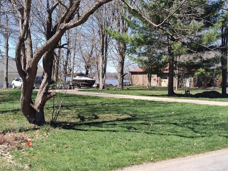1302-03 Morning Star Drive, Roaming Shores, OH - Photo 3
