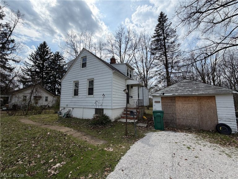 7222 Wright Avenue, Oakwood, OH - Photo 2