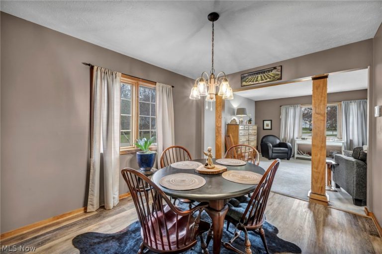 16524 Timberline Drive, Strongsville, OH - Photo 8