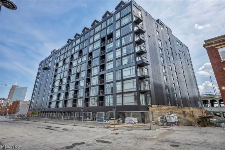 2222 Detroit Avenue #504, Cleveland, OH - Photo 2